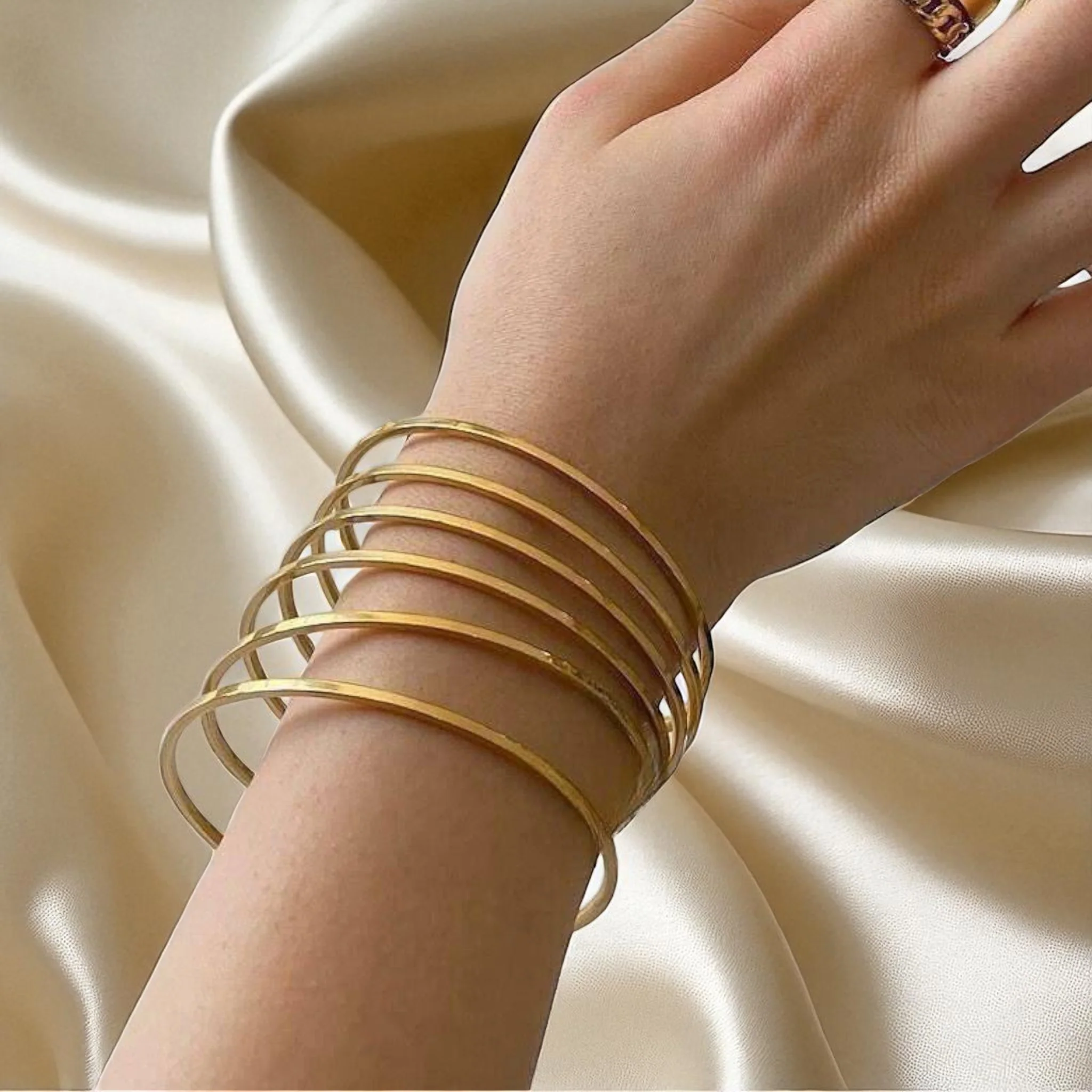 Golden Loop - Image 3