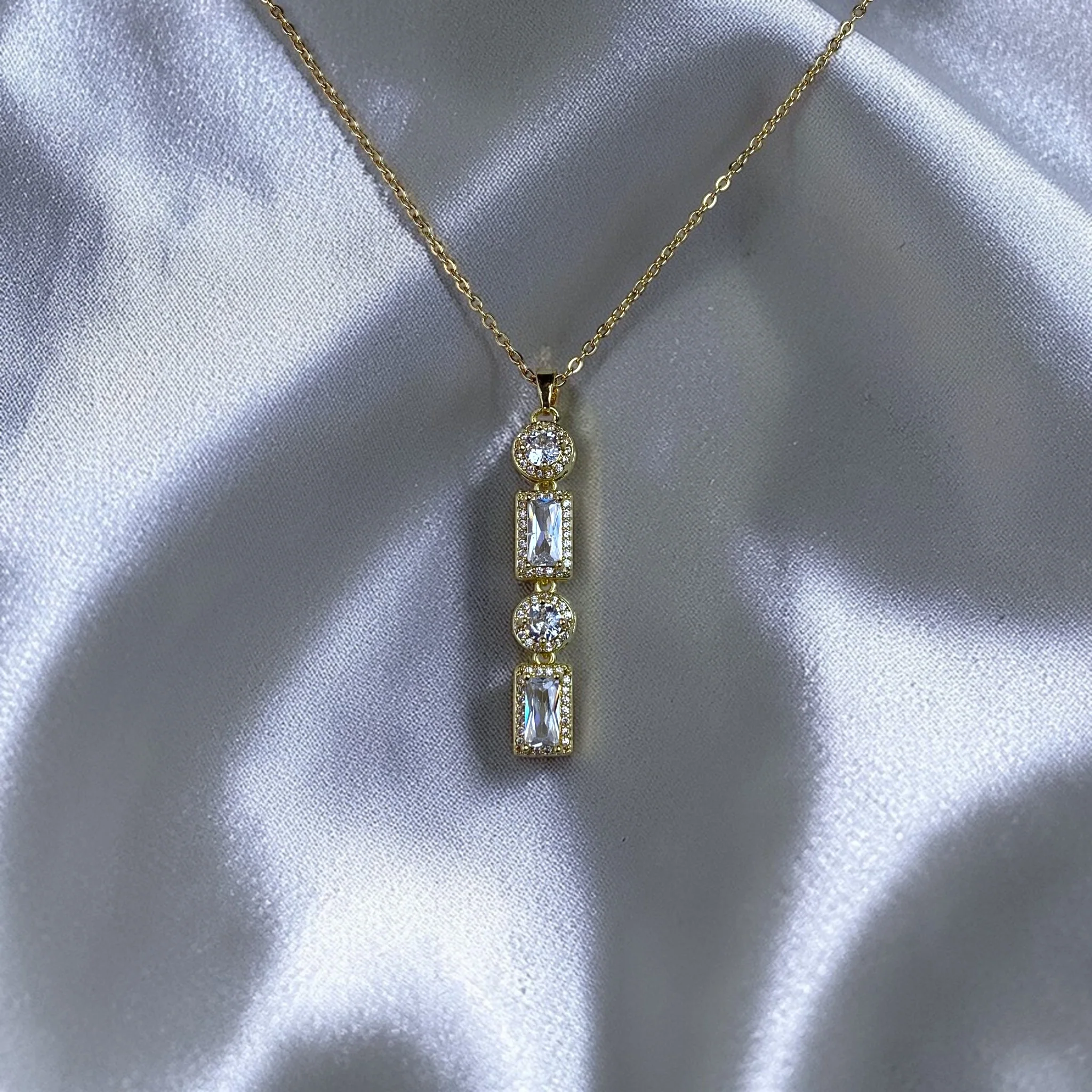 Royal Aura - Image 4