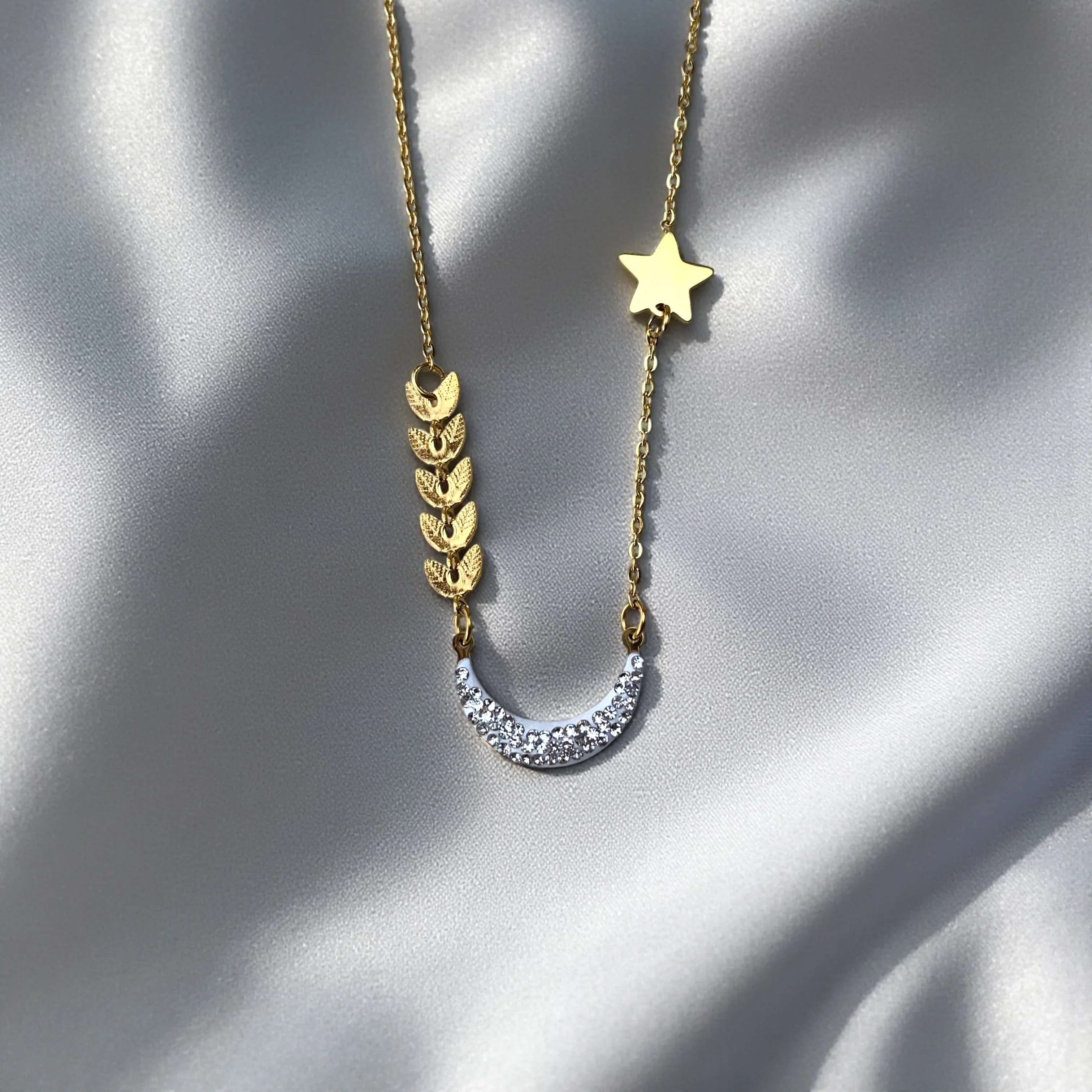 Royal Moon - Image 4